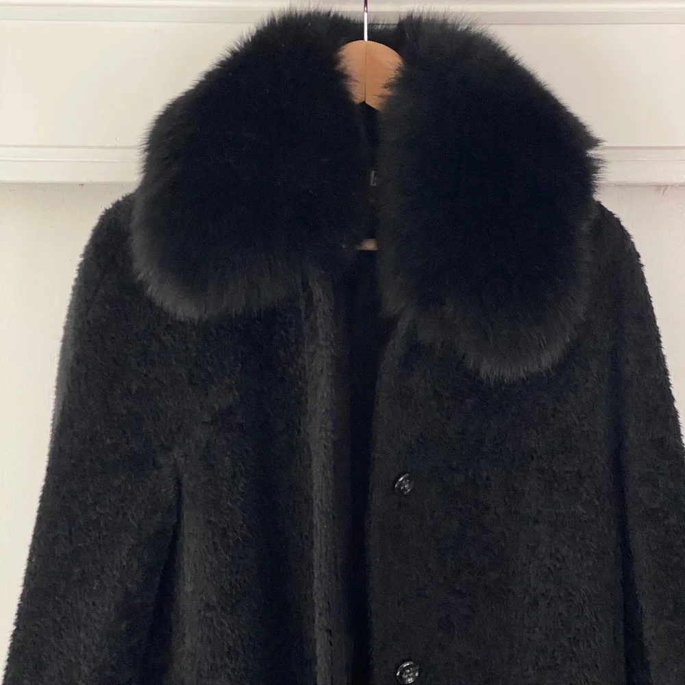 MAX MARA Luxurious Alpaca Faux Fur Coat - Picture 1 of 9